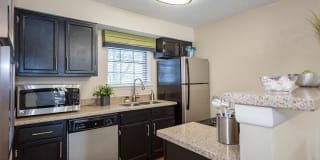 The View at Mandarin Gallery 33