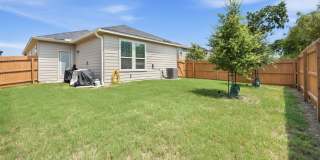 *COMING SOON* Kitchen Lovers Dream – Tons of Cabinet Space & Included Appliances! Gallery 34