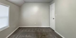 PRELEASING for AUGUST! Close to Campus Gallery 14