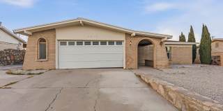 4613 SUN VALLEY Drive Gallery 1