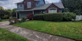 Charming and Spacious 3BB/2.5BA home for rent!  AVAILABLE NOW Gallery 4