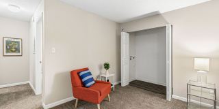 10 West Gallery 29