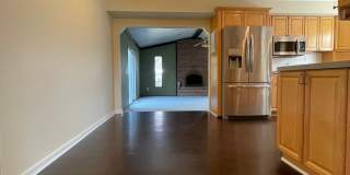 Stunning 3 Bedroom Oasis in Livonia-Move-In Ready!! Gallery 11