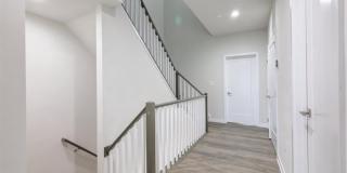 23575 HOPEWELL MANOR Terrace Gallery 15