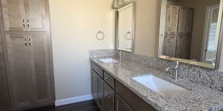 5095 West Kadota Avenue Gallery 16