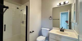 Bright home with big windows & open floorplan available in Circle C Ranch! Gallery 25