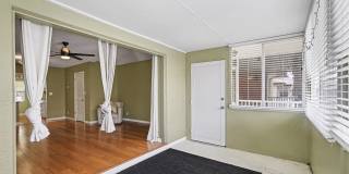 1047 Small Court Gallery 5