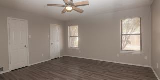 5726 94th 4 bed/2 bath Available 6/9 5726 94th 4 bed/2 bath Available 6/9 Gallery 12