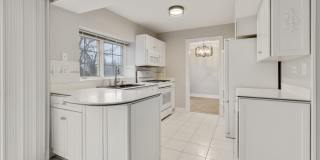 3245 Gresham Lane E Gallery 14