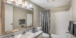 Shoreline Pointe Apartments Gallery 32