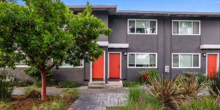 Sunnyvale Townhome with Private Fenced Backyard Gallery 1
