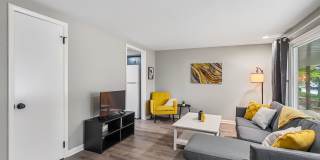 322-324 West Rensselaer Street Gallery 1