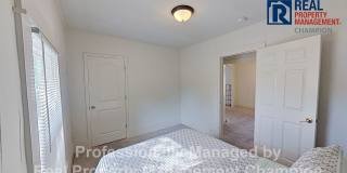 Fully Updated 3 BD/1 BA Cottage w/Covered Porch, Off-Street Parking, W/D Included Gallery 13
