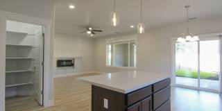 New Home for Rent in Redding CA | Solar, 2 Car Garage, Covered Patio, No Pets Gallery 8