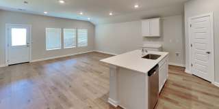 Very Nice 4 Bedroom 2 Bath Home in Yukon Schools Gallery 5