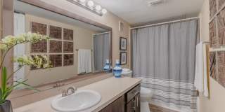 Country Club Gallery 10