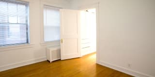 5300-5308 S. Hyde Park Boulevard Gallery 9