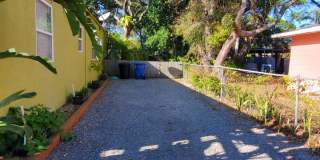 Charming Three bedroom one bath with huge backyard Gallery 52