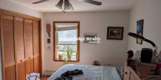 26 Burnside Gallery 9