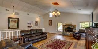 502 Western Avenue Gallery 19
