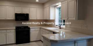 Garden Home 4 Bed & Office Quick Access to Beaverton/Dntn PDX, Rec Center, Washington Square Gallery 4