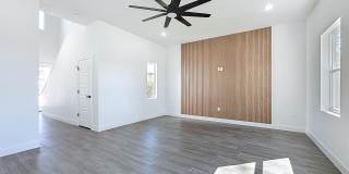2121 BROAD WATER Drive Gallery 12