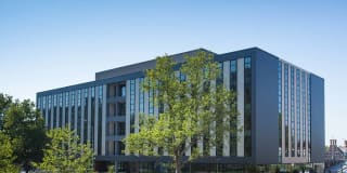 International Gallery 18