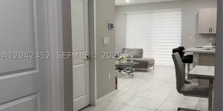 1034 SE 23rd Ter Gallery 2