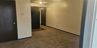 632 N Whitham Avenue Gallery 7