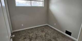 Beautifully Renovated 3 Bedroom, 1 1/2 Bathroom Duplex on the Boise Bench! Newer Carpet and Paint. Gallery 15