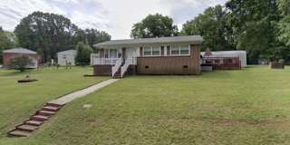 854 Robinson Circle Gallery 1
