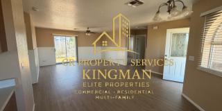 Move-In Ready 4BR Home with New Flooring and RV Access Gallery 5