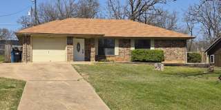 Charming Newly Remodeled Rental Home in a Quiet Neighborhood Gallery 3