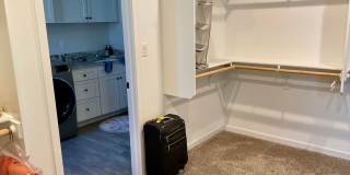 Spacious 3BR 3BA House in Bakersfield Gallery 30