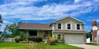 4 Bed 3.5 Bath Beautiful Home In Sandy 4 Bed 3.5 Bath Beautiful Home In Sandy Gallery 3