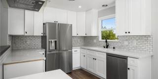 201 E 16th Street Gallery 12