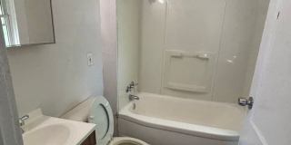 4bd Single Cash Pay/Section 8 Gallery 11