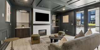Queen Anne Collection Gallery 31
