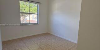 2221 NE 37th Ter Gallery 16