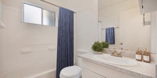 Olympus Park Apartment Homes Gallery 6