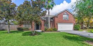Stunning Waterfront Property Gallery 1
