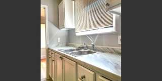 $1,350 - 3 Bed / 2 Bath House in Detroit Gallery 13
