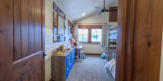 109 Valley Court Gallery 37