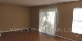 1135 Caliente Dr - 2 Gallery 4