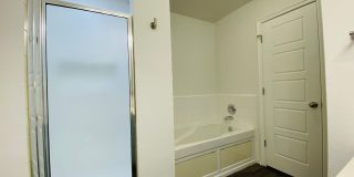 Freshly remodeled, 4 bed, 2 bath house in Mustang Freshly remodeled, 4 bed, 2 bath house in Mustang Gallery 16