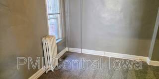 1301 East 12th Street Gallery 7
