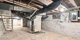 3 Bed, 1 Bath Available Now! Gallery 33