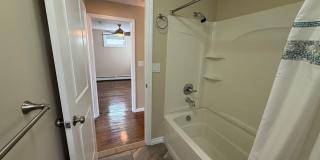 Mint 2 Bed/2 Bath Single-Family Home in Howard Beach! Gallery 14