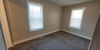 2 Bedroom, 2 Bathroom Home with large garage! Gallery 16