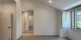 Spacious 2 Bedroom 2-1/2 Bathroom Townhome with 2-car garage in La Jolla near UCSD Gallery 25
